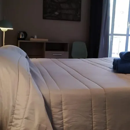 게스트하우스 Cconforthotels R&b Suite&chic 3*